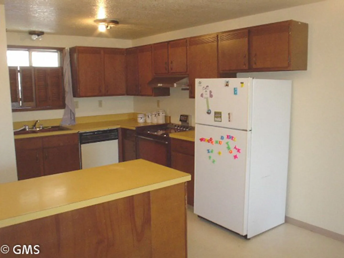 1702 - Scandia Apartments — Photo 3
