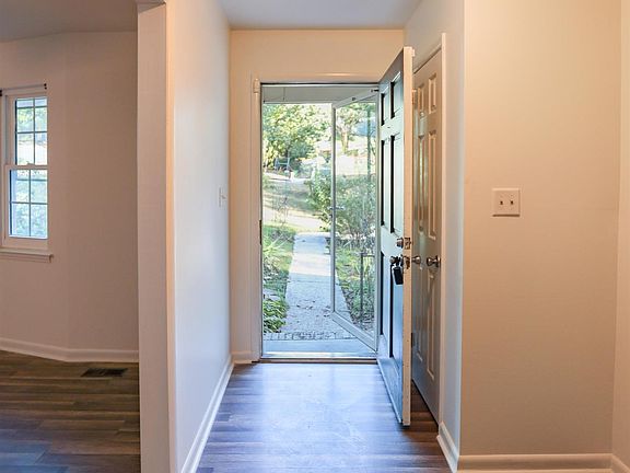 3rd image of 1026 Kings Forest Dr