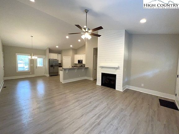 2nd image of 593 County Downs Avenue