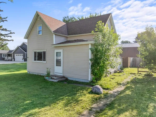 211 Minnesota St, Ostrander, MN 55961