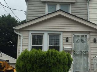 118-22 205th St, Jamaica, NY 11412