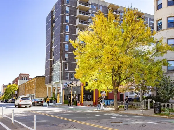 872 Massachusetts Ave APT 508, Cambridge, MA 02139