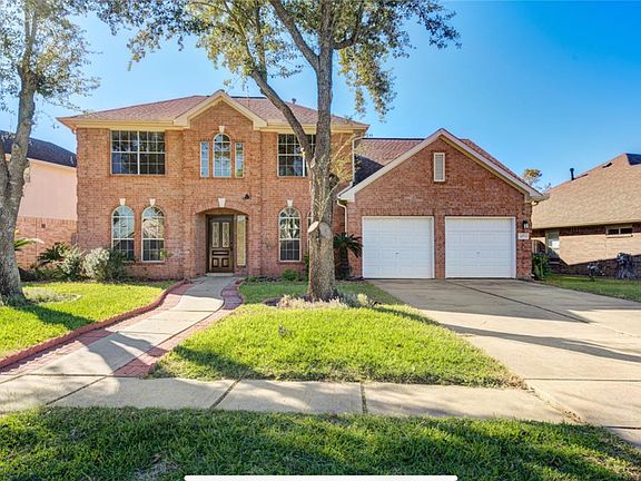 2nd image of 14715 Mission Hills Dr