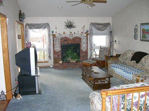 5th image of 16869 Westview Dr