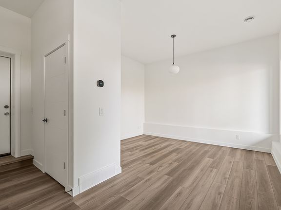 Photos of a quick possession home at Crown Park located at 2507 Sovereign Crescent