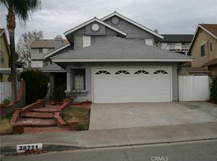 28711 Raintree Ln, Santa Clarita, CA 91390