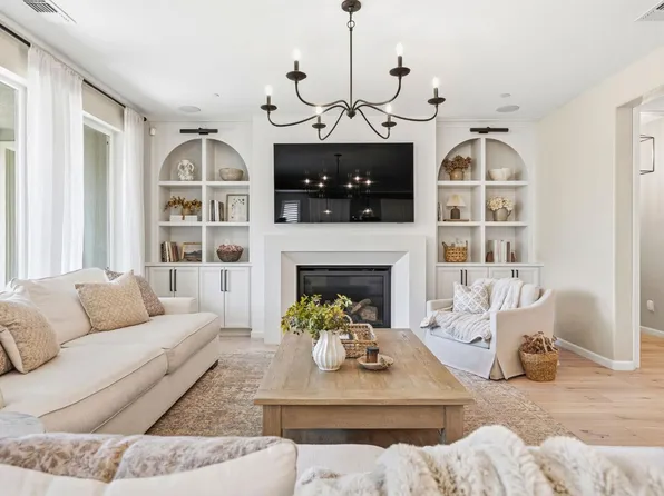 4305 Hydra Cir, Roseville, CA 95747
