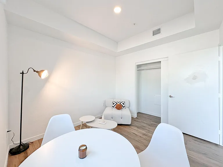 1855 Westwood Blvd — Photo 38
