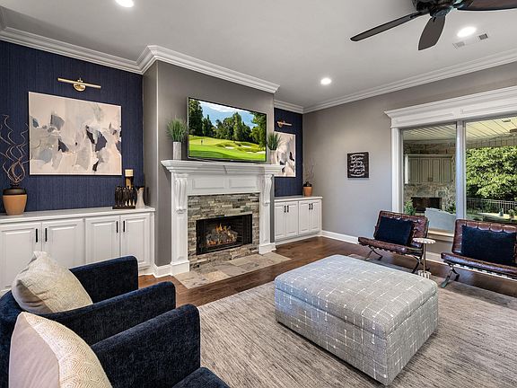 4th image of 253 Lake Valley Dr