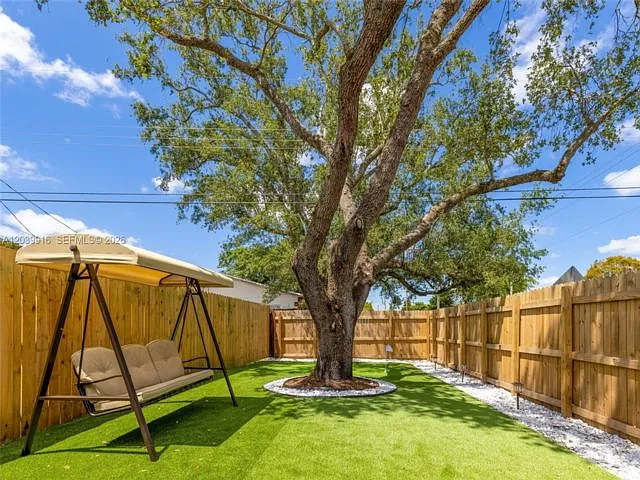 6801 Park St — Photo 12