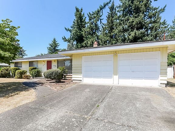 2nd image of 2535 24th St SE