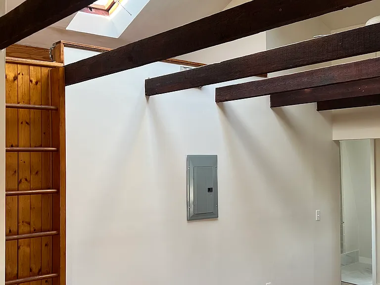 44 E Bowery St #3 — Photo 2