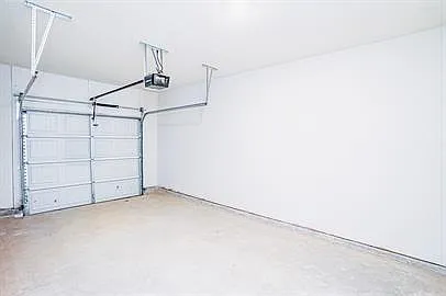 Building Photo - 206 Telford Dr #1