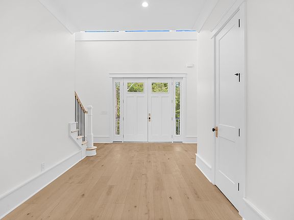 2nd image of 165 Melton Ave.