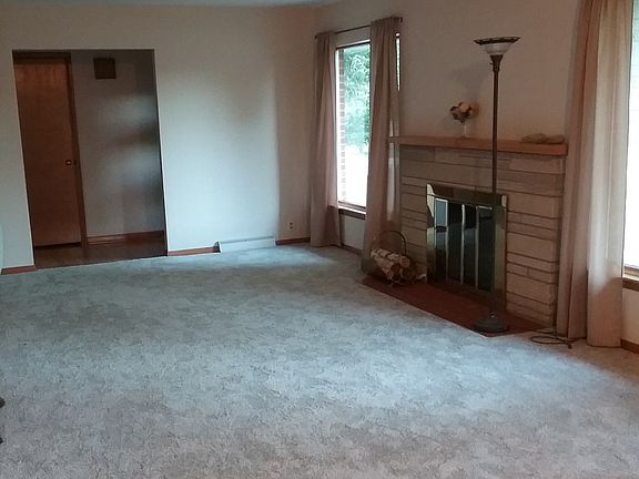 Living room/dining room.  
