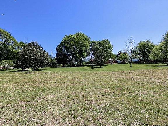 2nd image of 14 McClary Dr #14