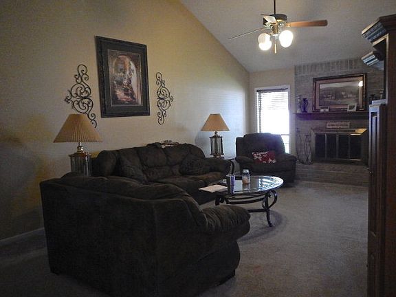 4th image of 407 Navajo Dr
