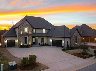 4601 Roundup Rd, Edmond, OK 73034