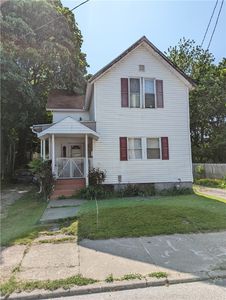 1018 Wayne St, Erie, PA, 16503