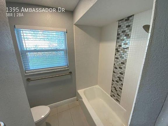 5th image of 139 Ambassador Dr