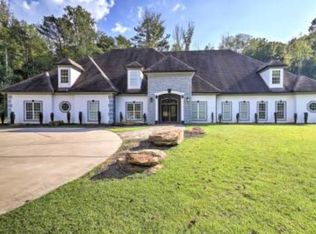 6220 Hudgens Rd, Atlanta, GA 30349