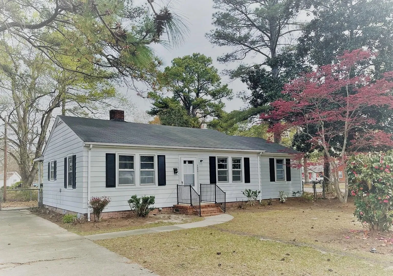 1300 Mercer Street — Photo 1
