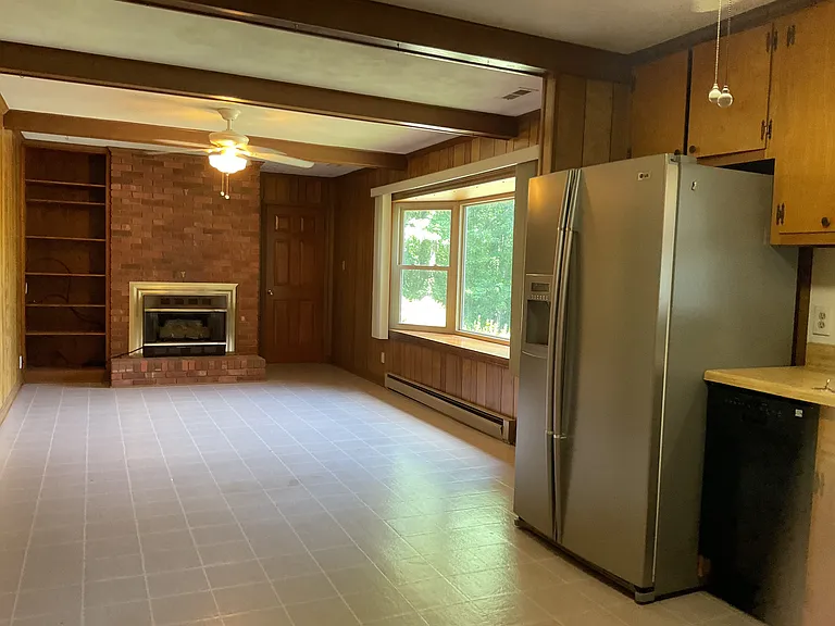 3909 Waterton Rd — Photo 6