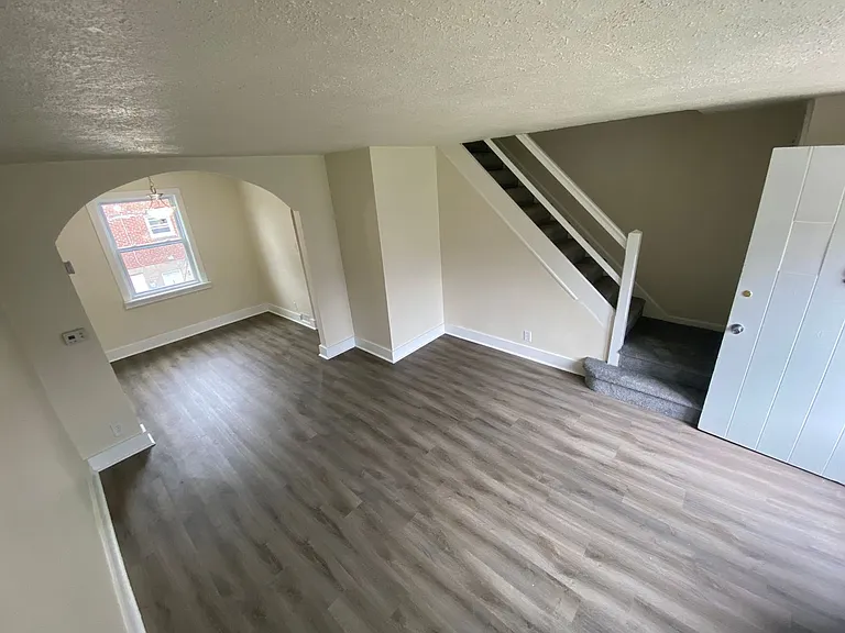 242 Margate Rd — Photo 7