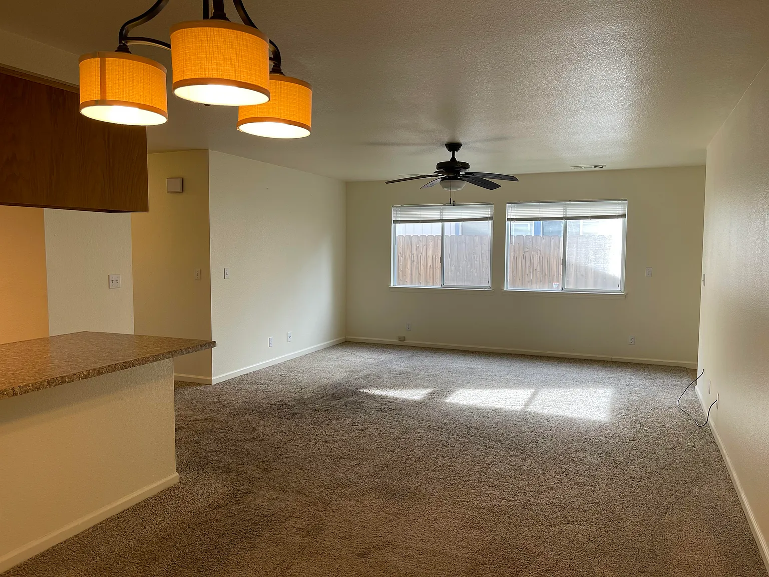 3 bed, $1,695 — Photo 3
