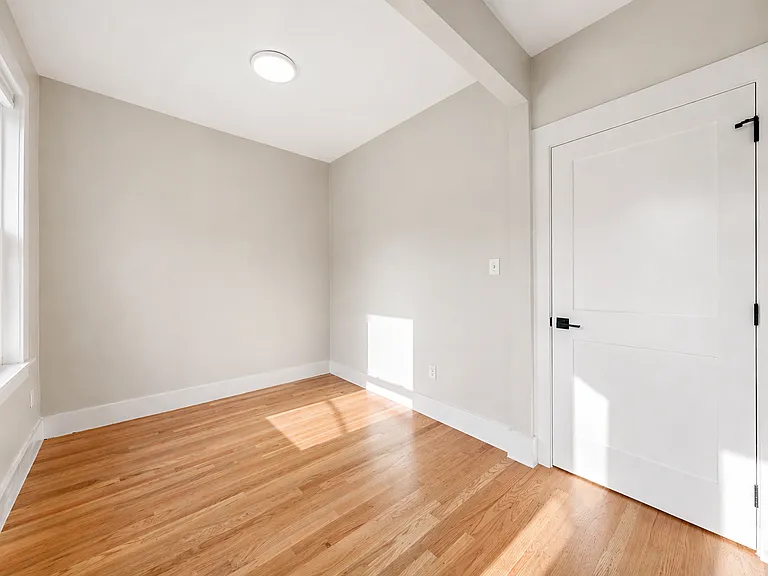 18 Creighton St #3 — Photo 21
