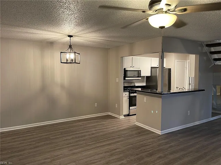 808 Quesnel Dr — Photo 6