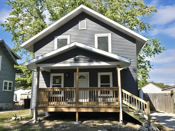 1012 W Vine St, Champaign, IL 61821