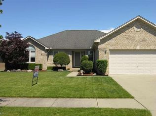 54306 Macintosh Dr, New Baltimore, MI