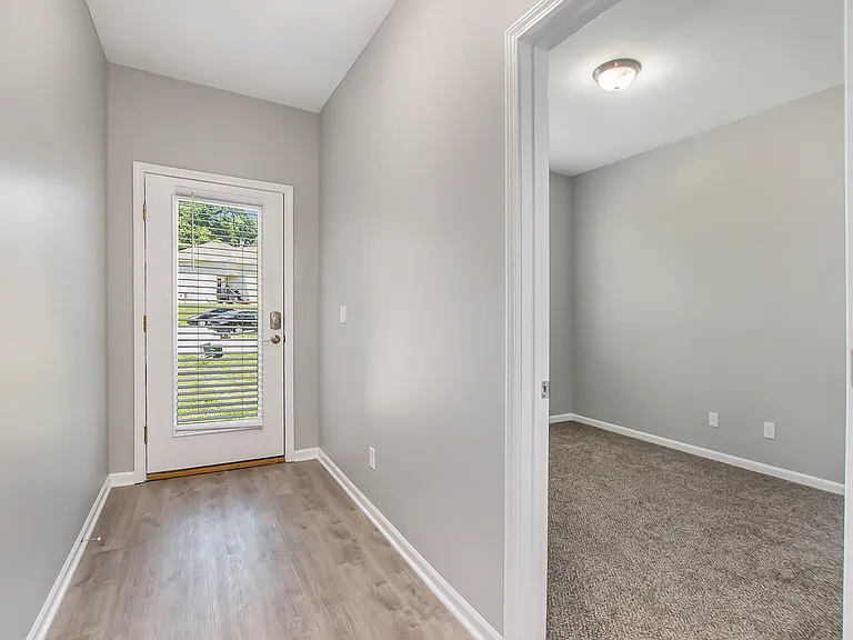 8325 N Nodaway Ave — Photo 4