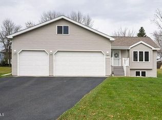 1314 7th Ave SW, Jamestown, ND 58401