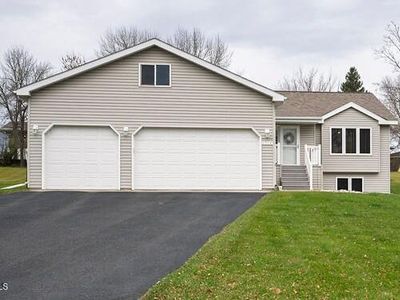 1314 7th Ave SW, Jamestown, ND, 58401