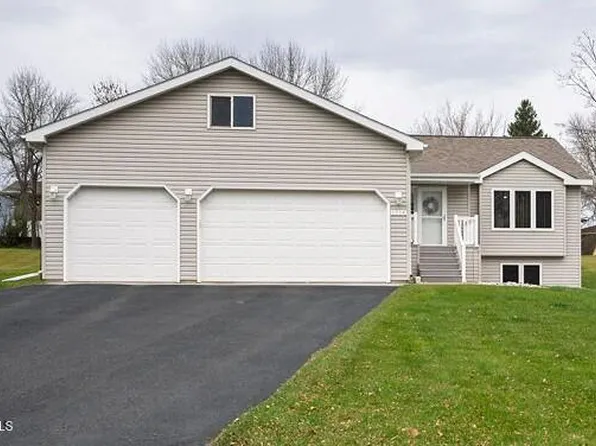 1314 7th Ave SW, Jamestown, ND 58401