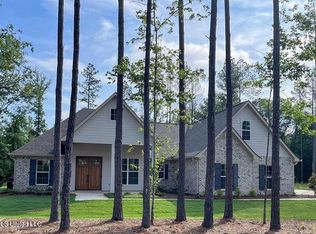 403 Fallen Acorn Cir, Brandon, MS 39047