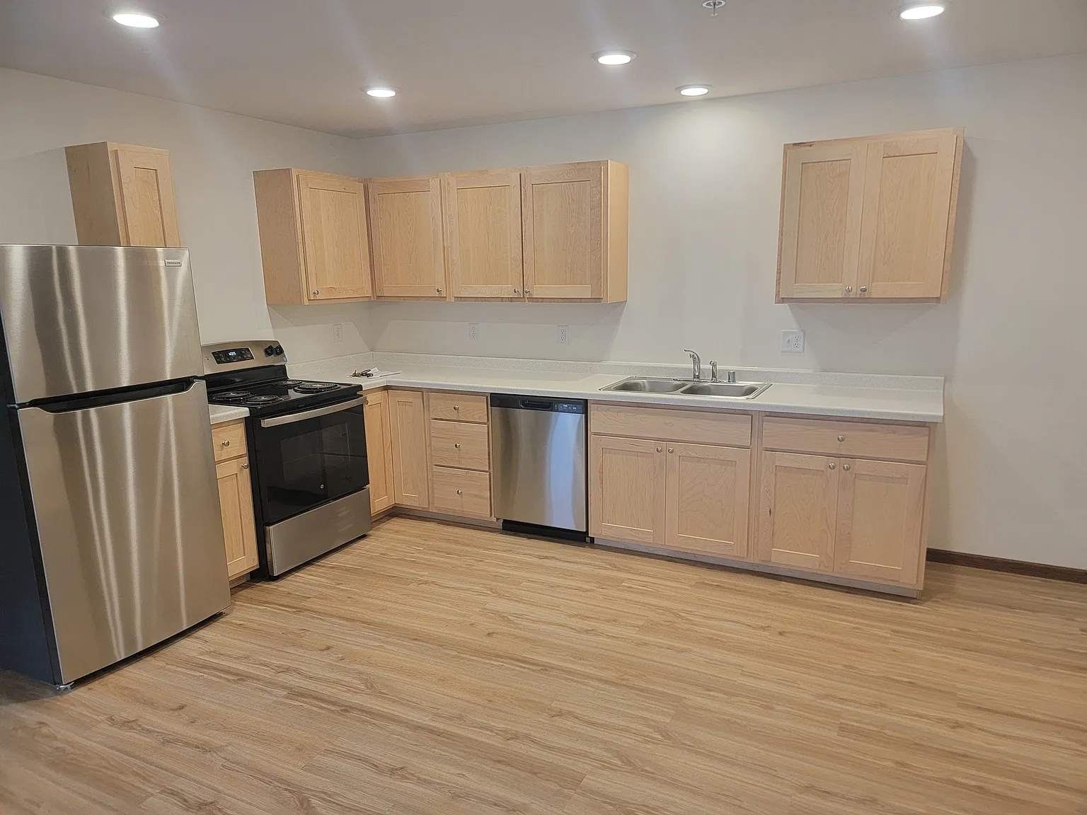 Sawyer Ridge 1 - 210 — Photo 2