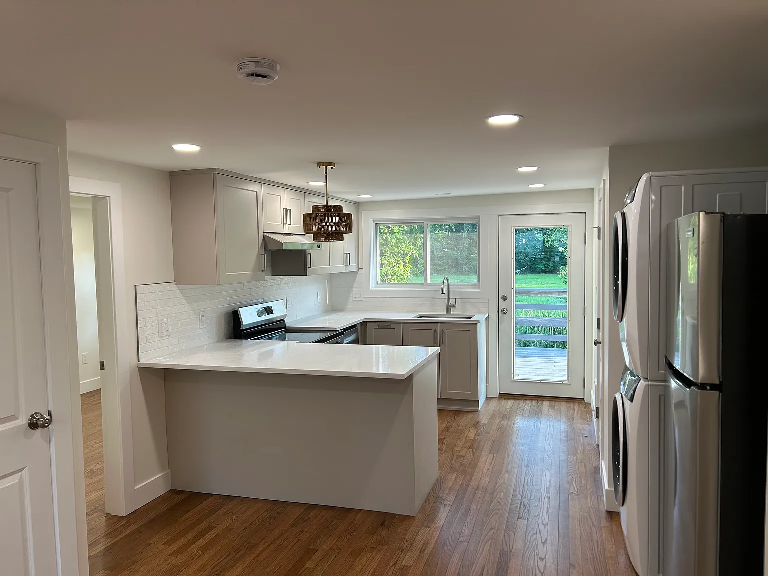 2 bed, $2,400 — Photo 2