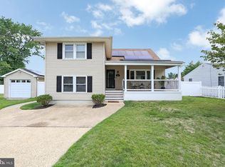 41 Parkview Dr, Westville, NJ 08093