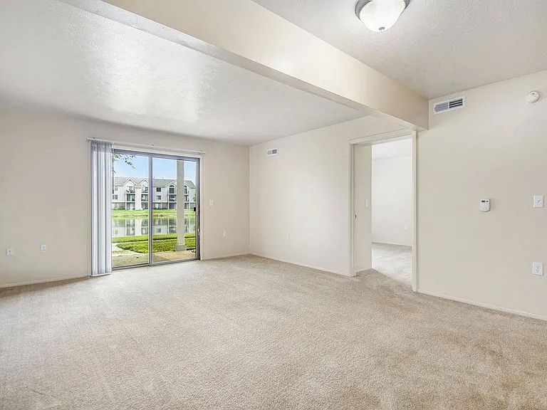 Indian Lakes Apartments — Photo 88
