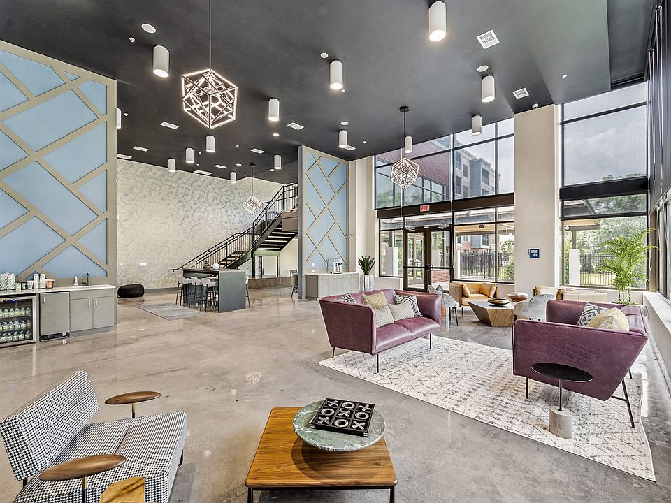 1st image of 401 Williams Ave SW #490