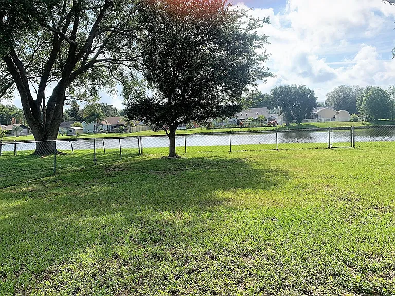 1227 Beth Ln — Photo 17