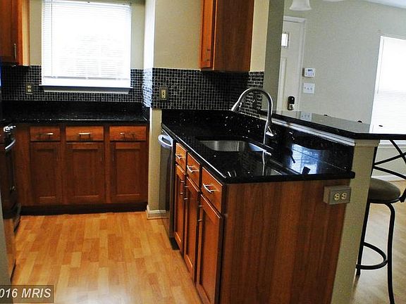 3rd image of 6267 Sandpiper Ct #6