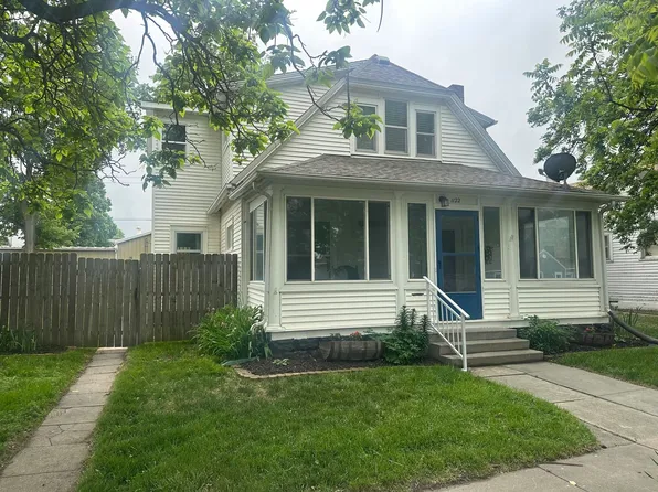 1122 S D St, Broken Bow, NE 68822