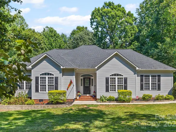1528 Autumn Brook Ln, York, SC 29745