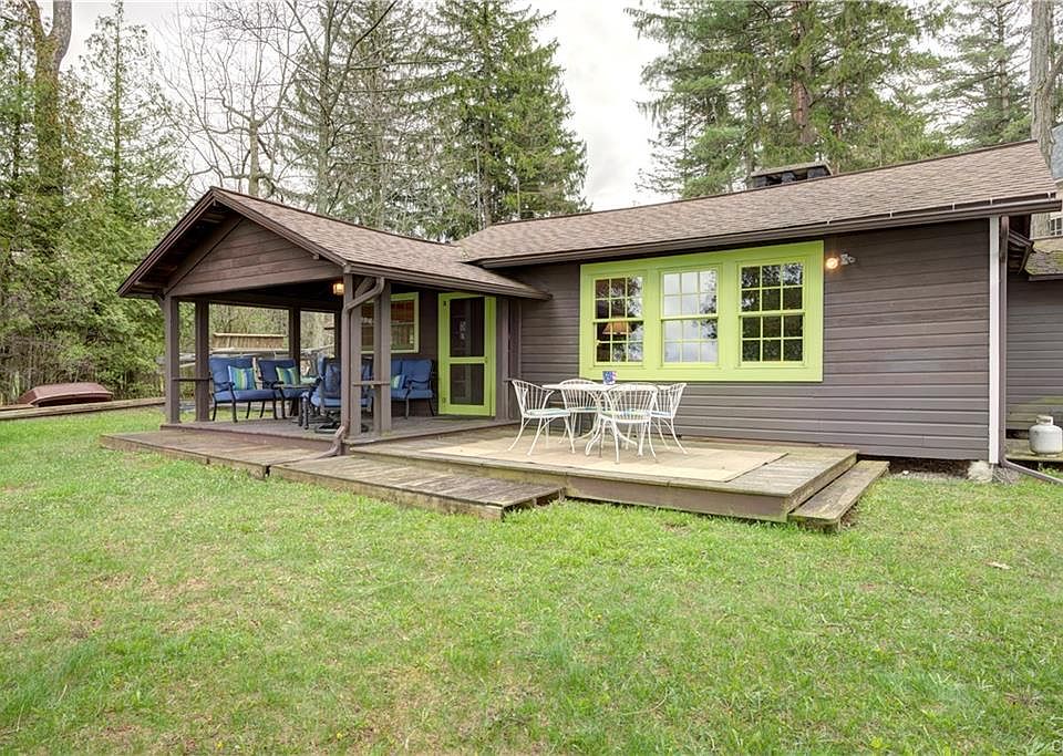 1st image of 4501 Seven Pines Dr
