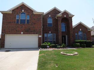 2371 Merlin Dr, Grand Prairie, TX 75052