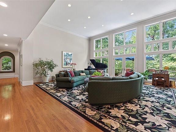5th image of 4969 Northside Dr